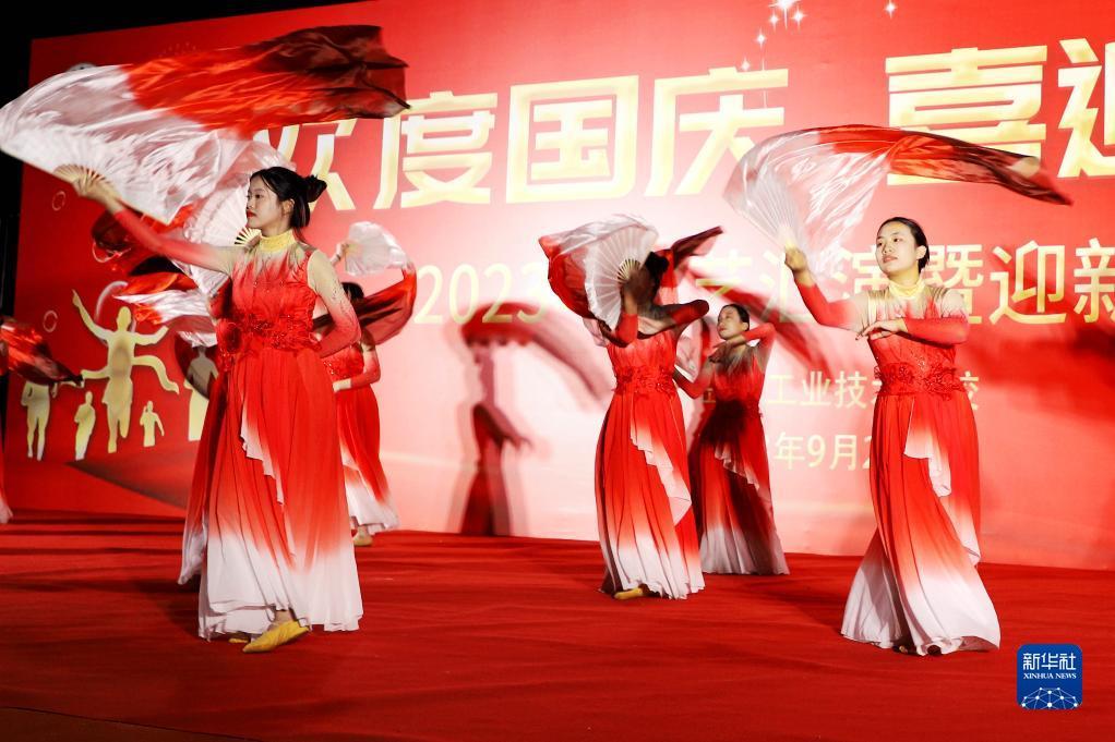 白菜网贴吧